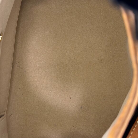 Louis Vuitton Galliera PM Monogram Shoulder Bag - Picture 9 of 16